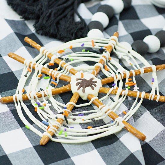 Spider Web Pretzel Snacks