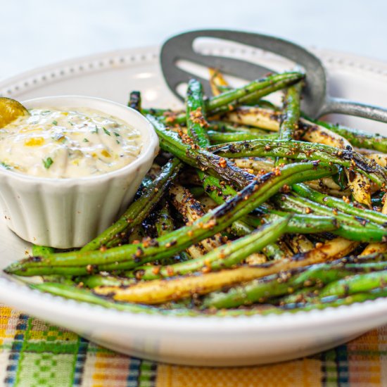 Skillet blackened green beans