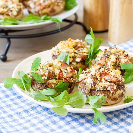 Mushrooms stuffed with ham