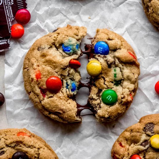 Quick M&M Chocolate Chip Cookies