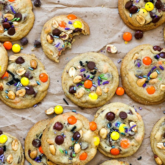 Peanuty Chocolate Chip Cookies