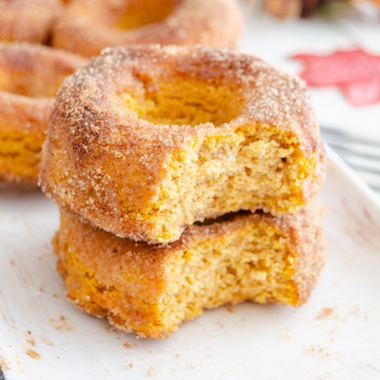 Keto Pumpkin Spice Donuts