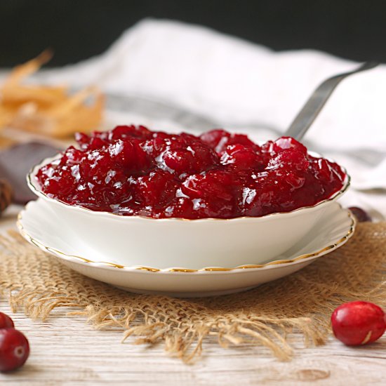 Easy Homemade Cranberry Sauce