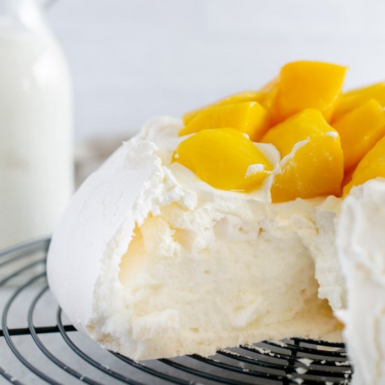 Mango Pavlova