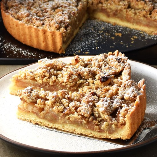 Easy Apple Crumble Tart