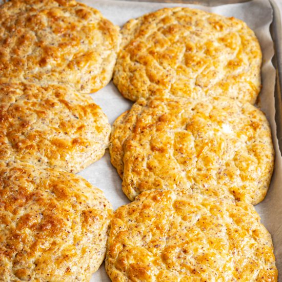 Keto Biscuits (Almond Flour Biscuit