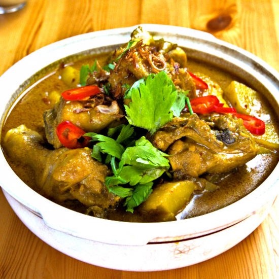 Thai yellow curry chicken