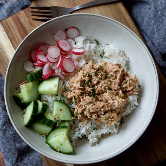 Spicy tuna rice bowl