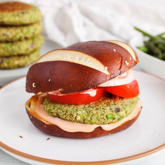 Broccoli White Bean Burgers