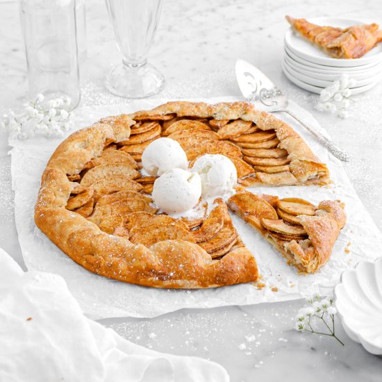 Cinnamon Apple Galette