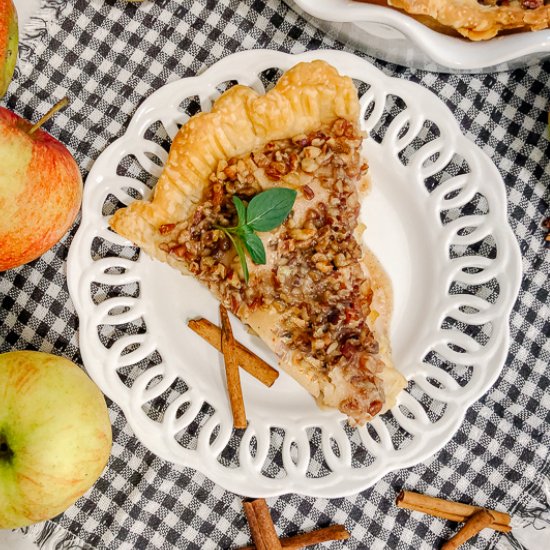 Praline Apple Pie