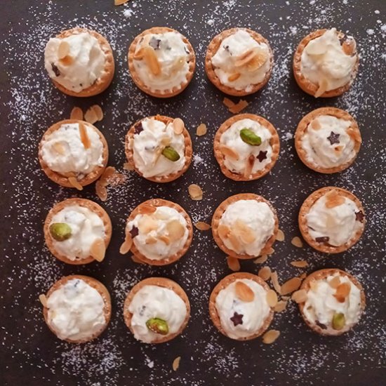 Cannoli Cookie Cups