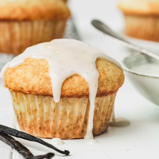 Fluffy Vanilla Muffins