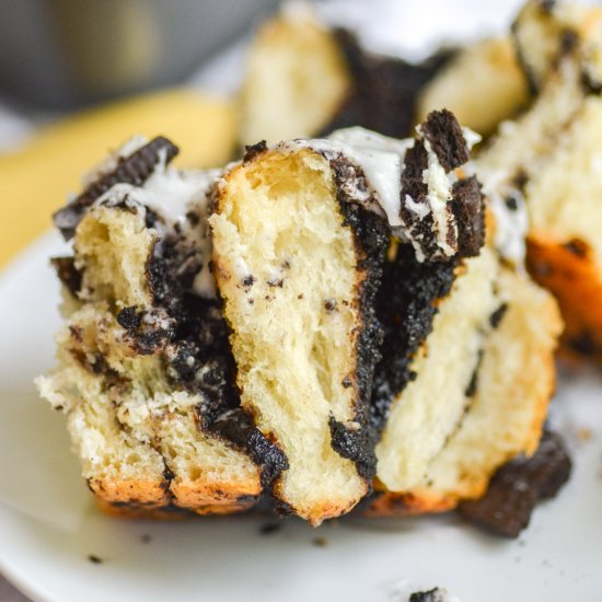 Vegan Oreo Cinnamon Rolls