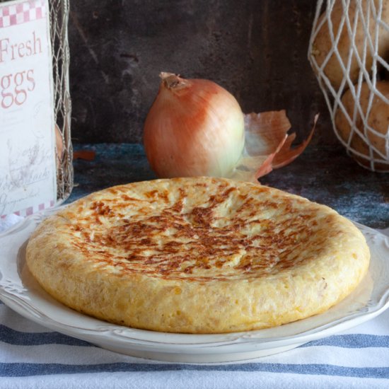 TORTILLA DE PATATA Y CEBOLLA