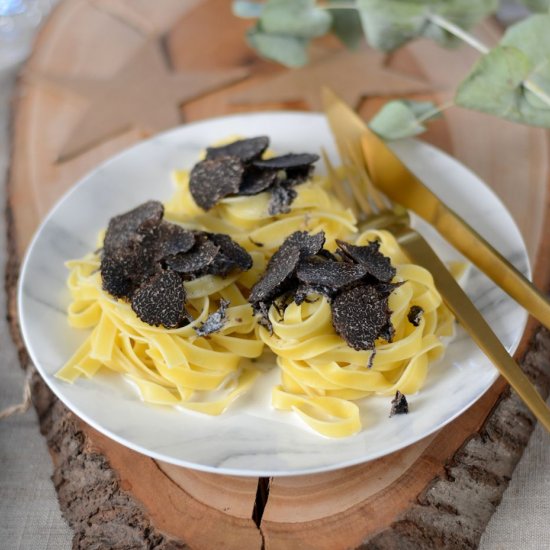 Black Truffle and Cream Sauce Pasta