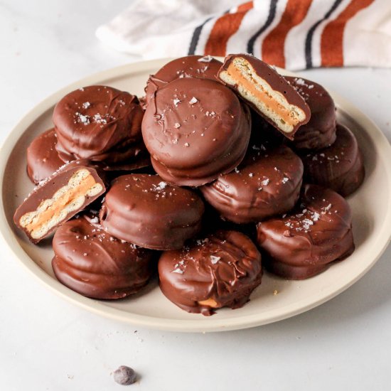 Chocolate Peanut Butter Ritz Cookie