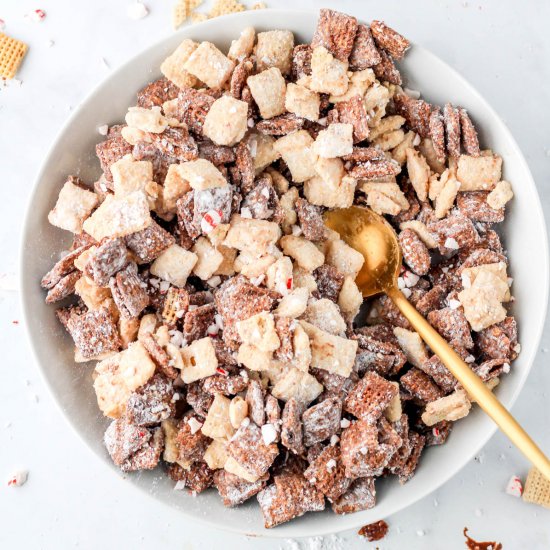 Peppermint Bark Puppy Chow