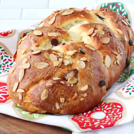 Czech Christmas Bread