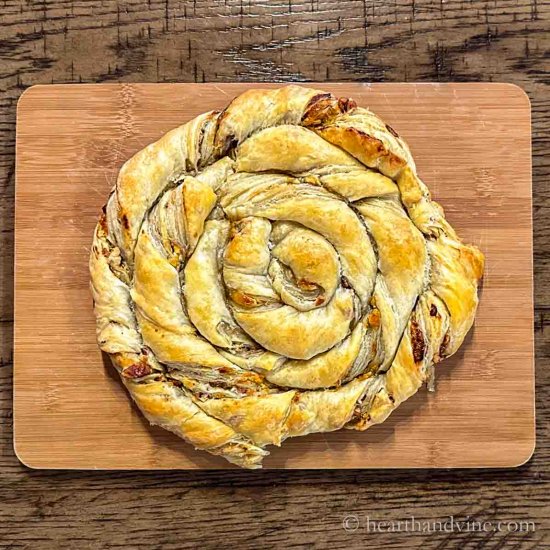 Puff Pastry Wheel Appetizer