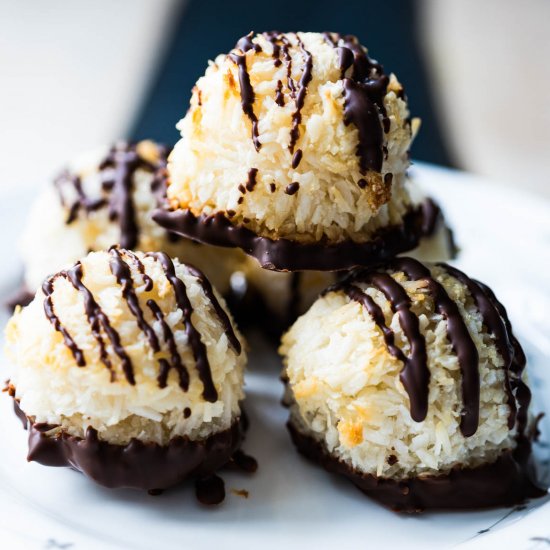 Chocolate Peppermint Macaroons