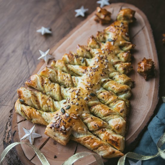 Puff Pastry Christmas Tree Appetize