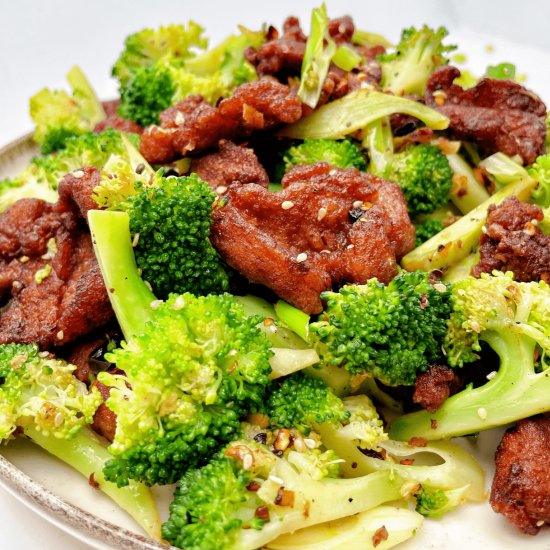 Chili Pork Stir-fry with Broccoli