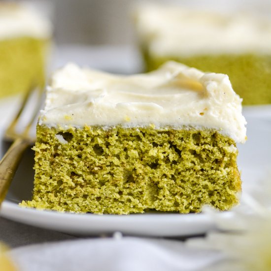 Vegan Matcha Latte Cake