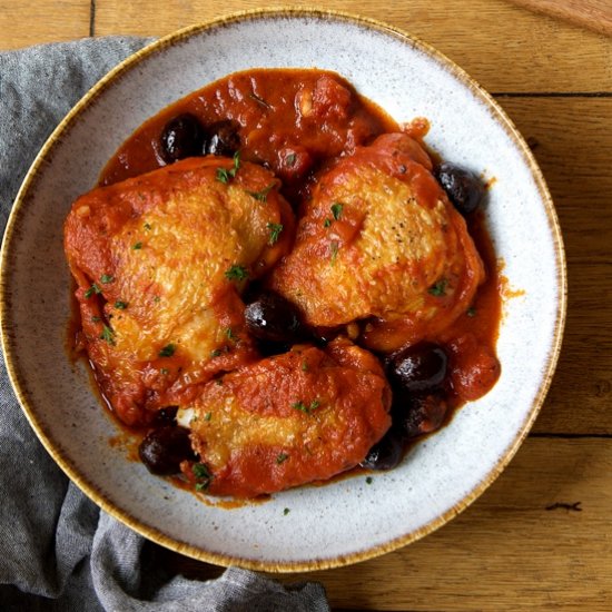 Braised chicken with olives