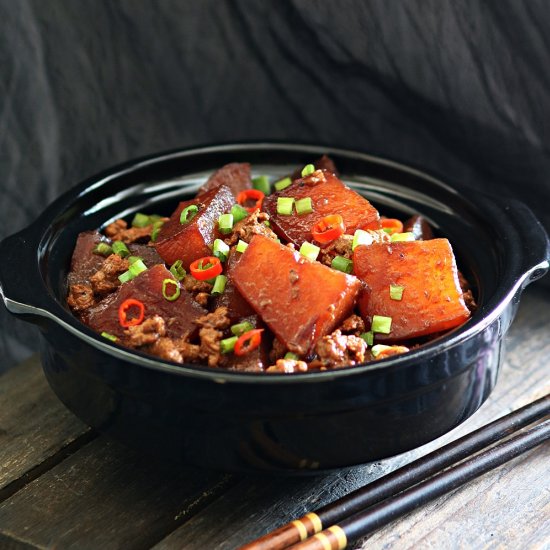 Chinese Braised Daikon