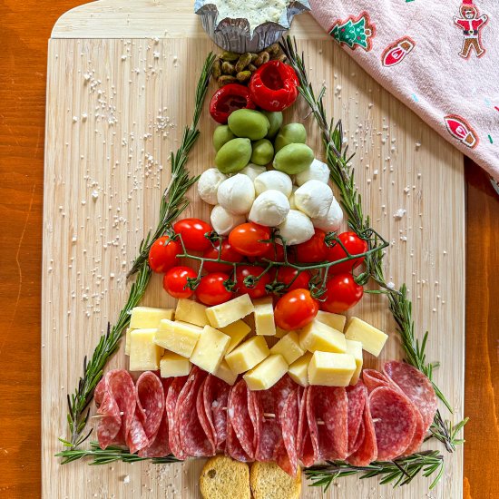 Christmas Tree Charcuterie Board