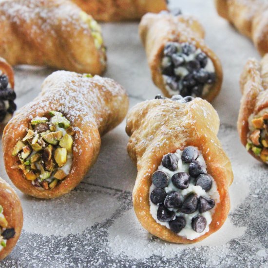 Homemade cannoli