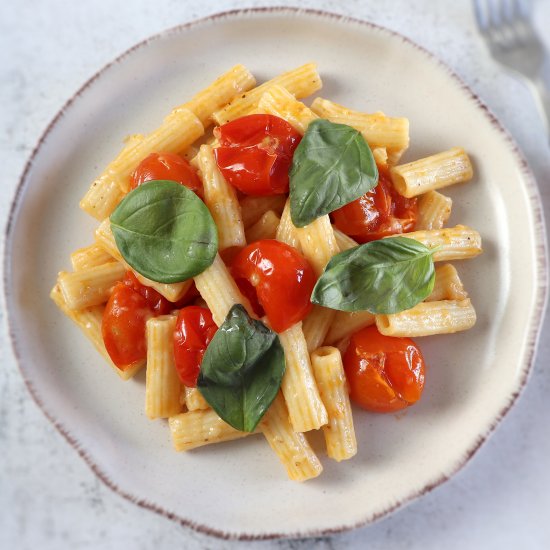 Parmesan pasta with cherry tomato