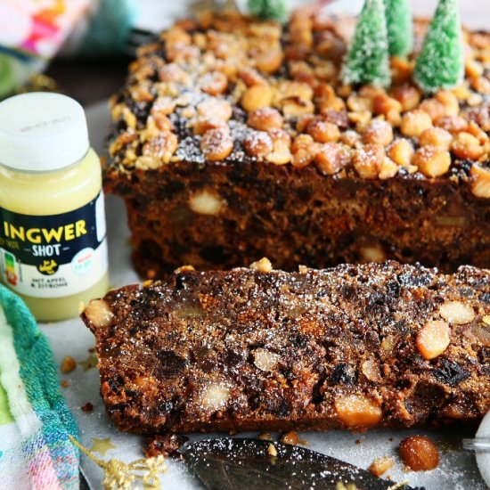 Ginger & Macadamia Christmas Cake