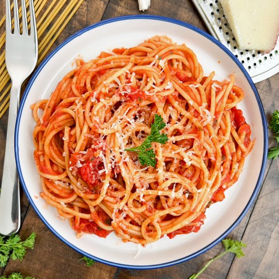 Spicy Tomato Spaghetti