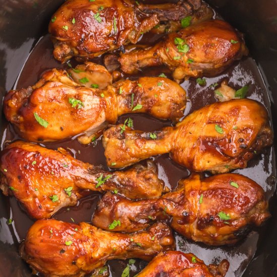 Slow Cooker BBQ Chicken Legs