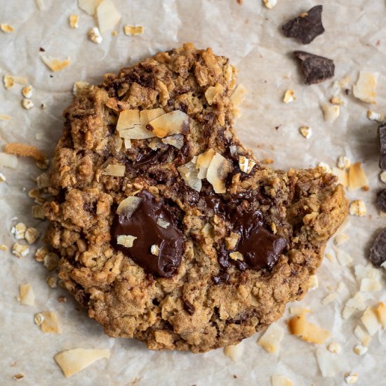 Toasted Coconut and Oats Cookies