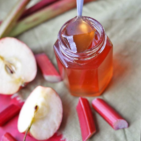 Rhubarb and Apple Jelly