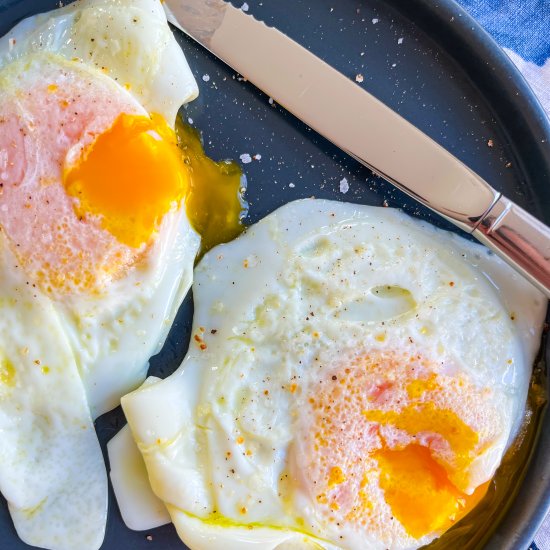 How to Make Over Easy Eggs