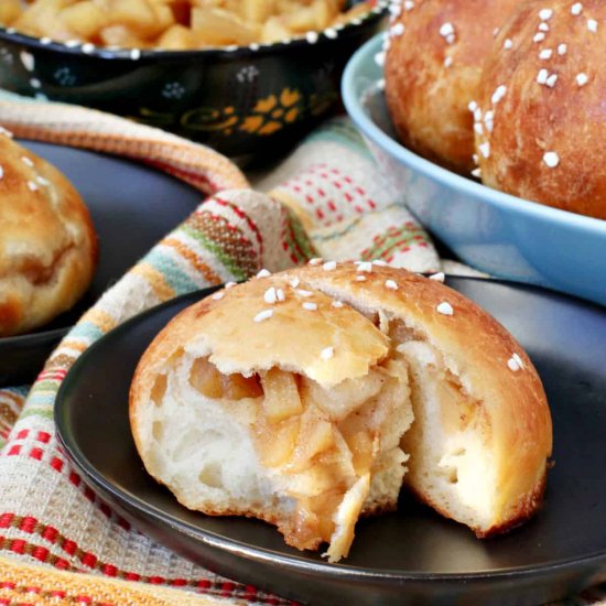 Apple Buns