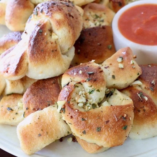 Garlic Knots