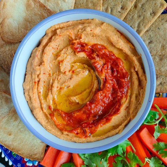 Easy Spicy Harissa Hummus