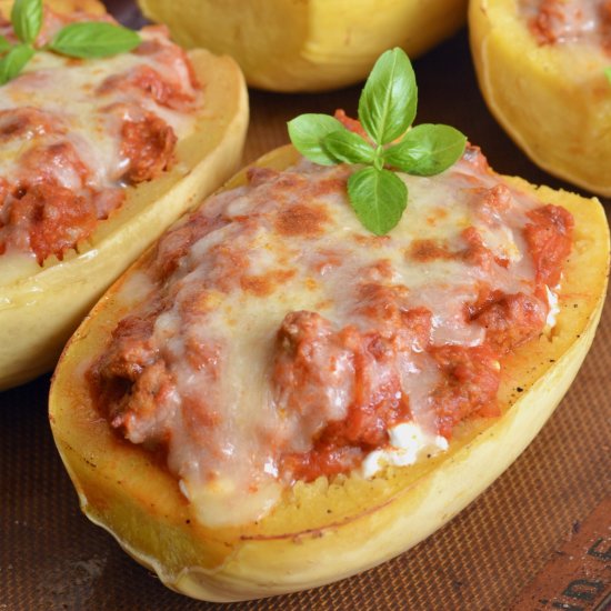 Lasagna Stuffed Spaghetti Squash