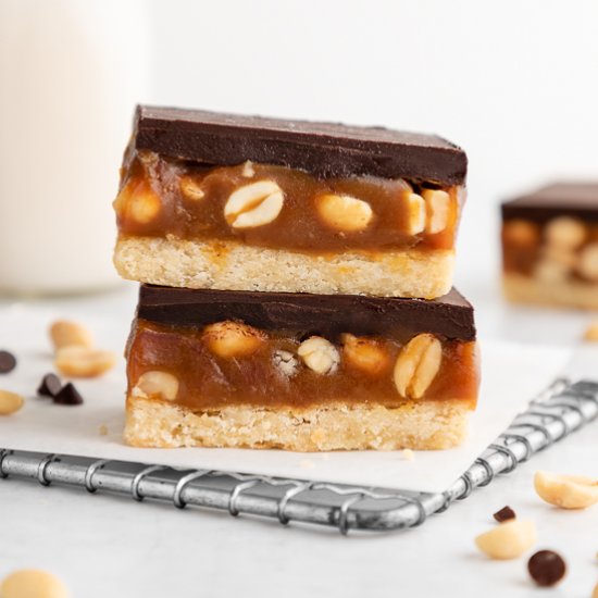 Snickers Cookie Bars