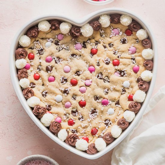 Valentine’s Cookie Cake