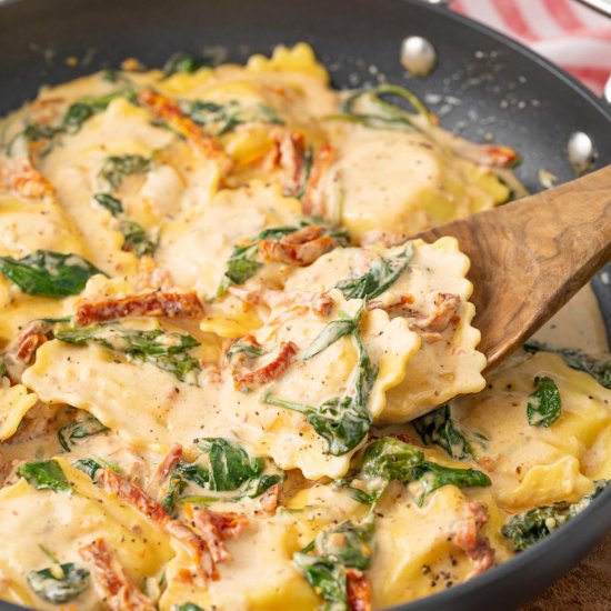 creamy tuscan ravioli