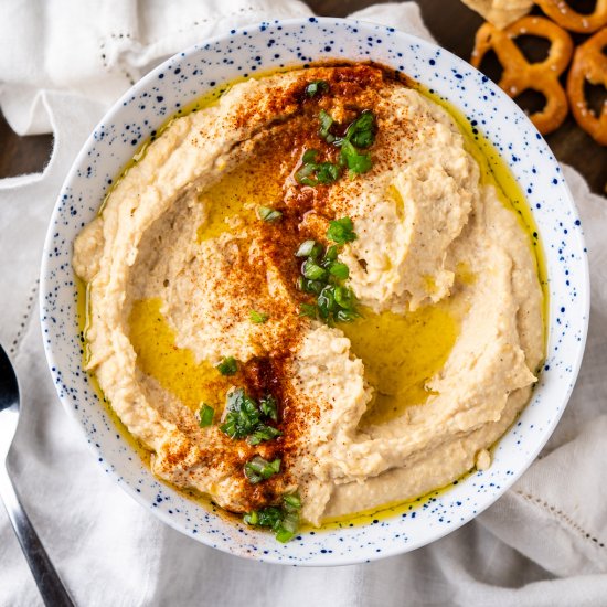 Canned chickpea hummus