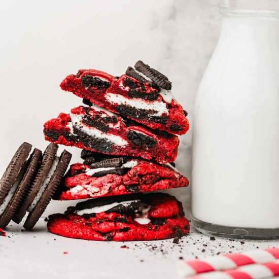 Red Velvet Oreo Cookies