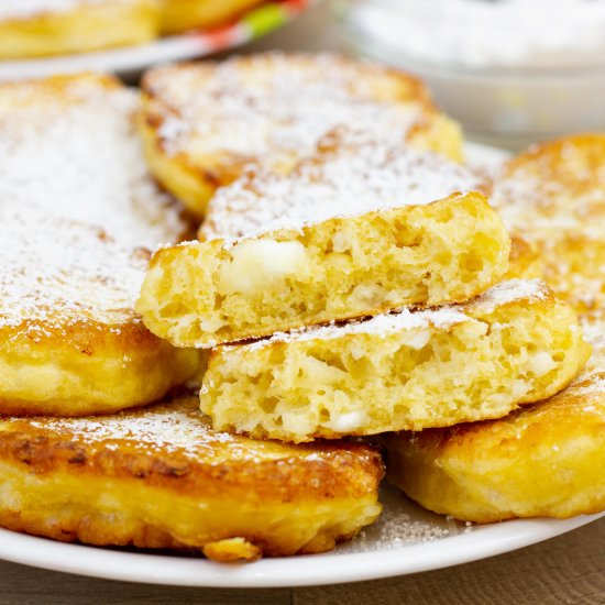 Fluffy pancakes with cottage cheese