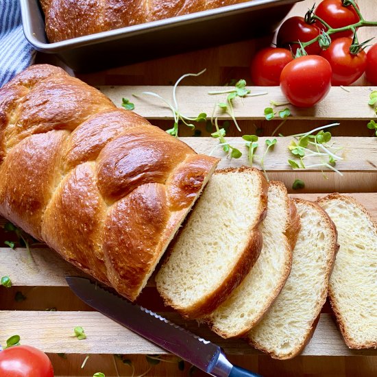 Homemade Rich Brioche Bread